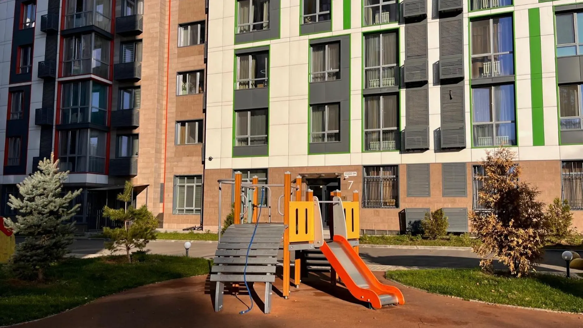 אלמטי Raimbek19-45 Residence 1Br Nearby Metro & Drinking Water As A Gift