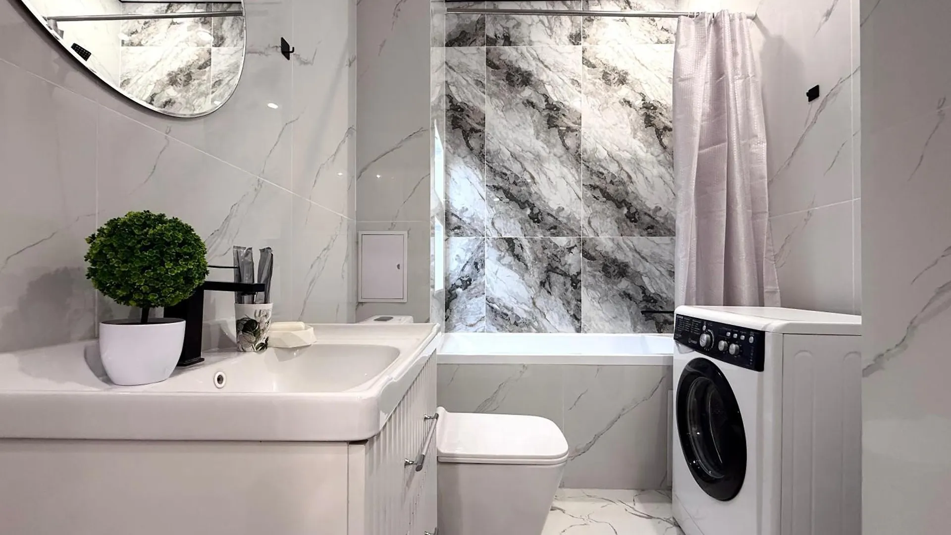 אלמטי Raimbek19-45 Residence 1Br Nearby Metro & Drinking Water As A Gift דירה