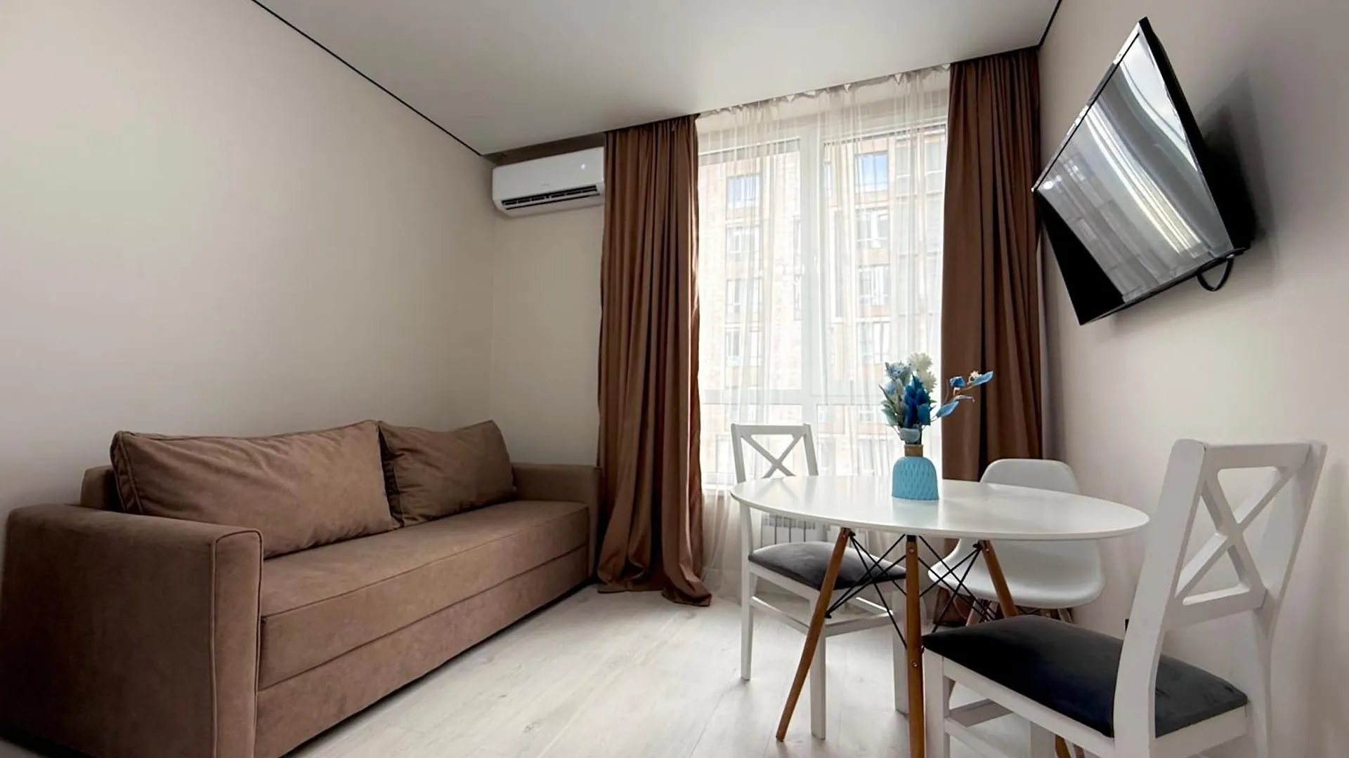 אלמטי Raimbek19-45 Residence 1Br Nearby Metro & Drinking Water As A Gift דירה
